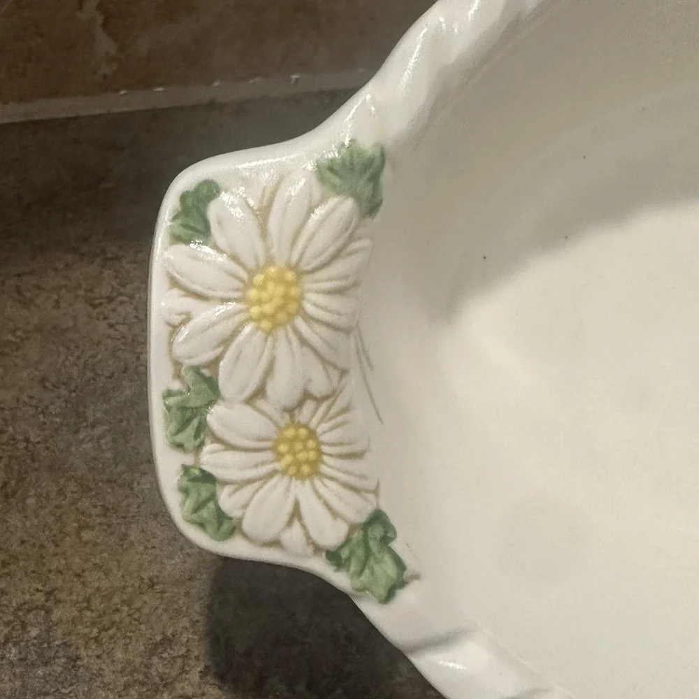 Vintage 1960's Poppytrail Metlox Sculptured Daisy Oval Vegetable Bowl California